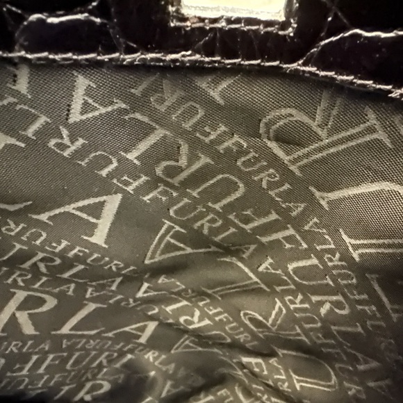 Furla Vintage Black Leather Croc Embossed Tote - Picture 7 of 11